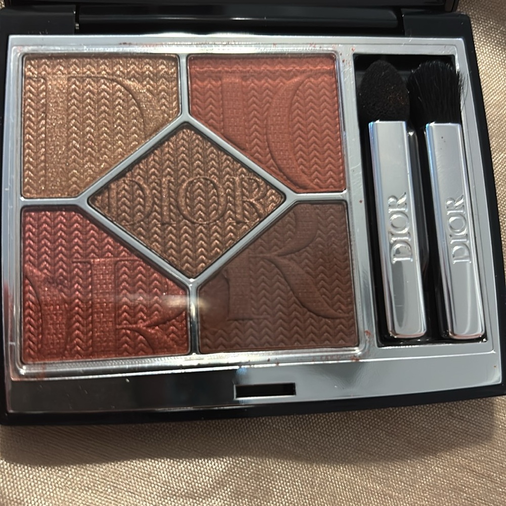 Dior Sleek Black Compact NWOT - Picture 6 of 7